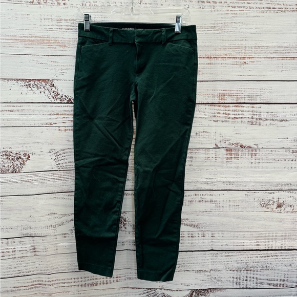 Old Navy Pixie Mid Rise Size 4 "Green" - Picture 3 of 5